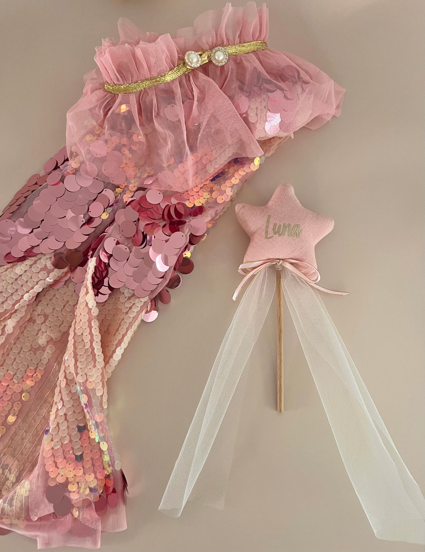 Pink Shimmer Cape Gift Bundle