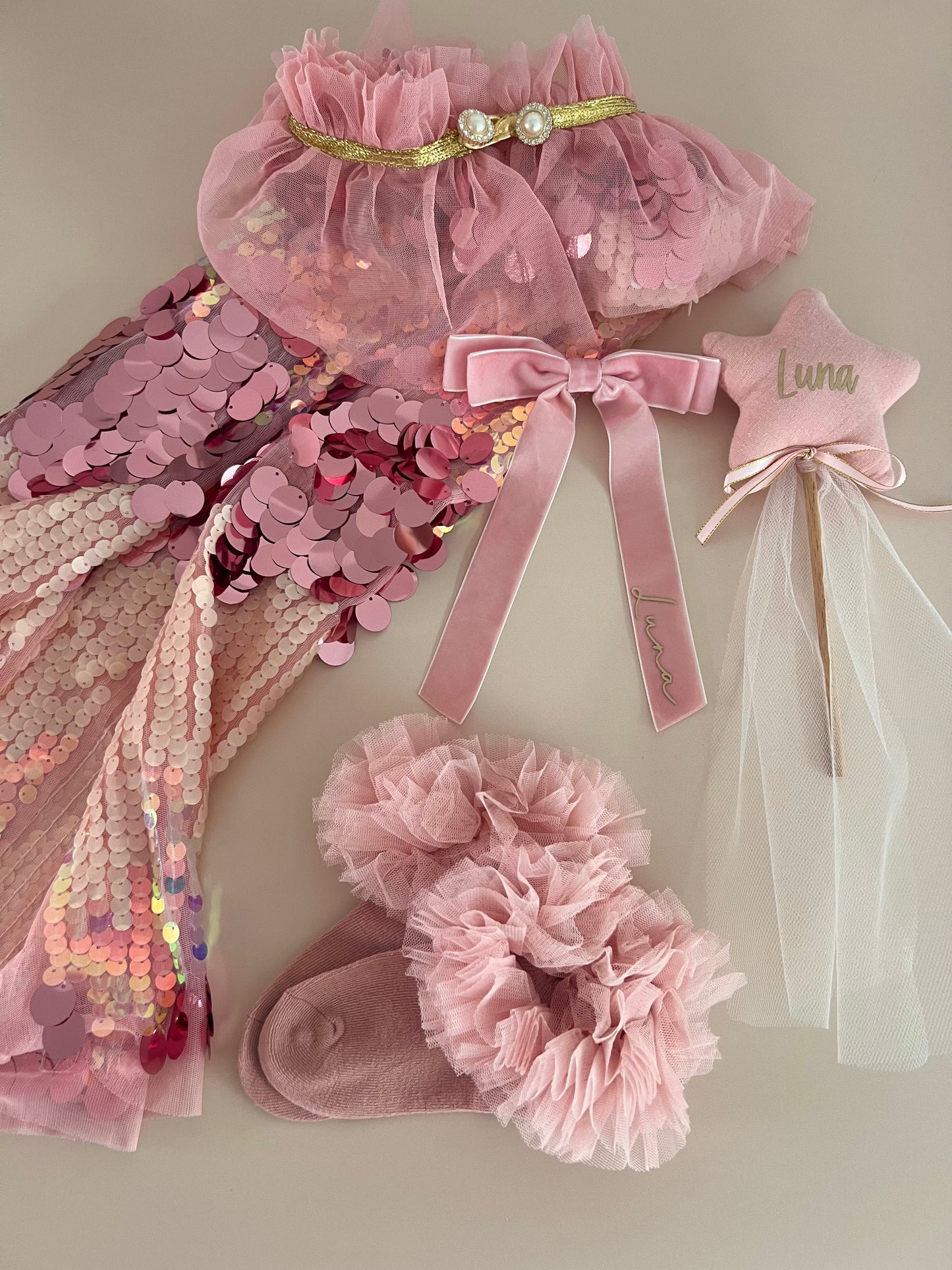 Pink Shimmer Cape Gift Bundle